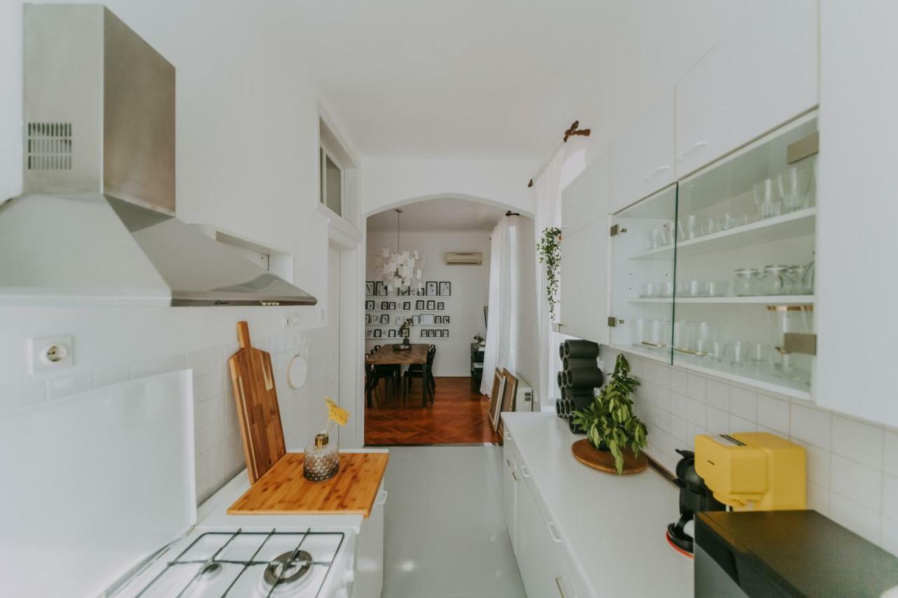 Alloro Boutique Apartment Pula Dış mekan fotoğraf
